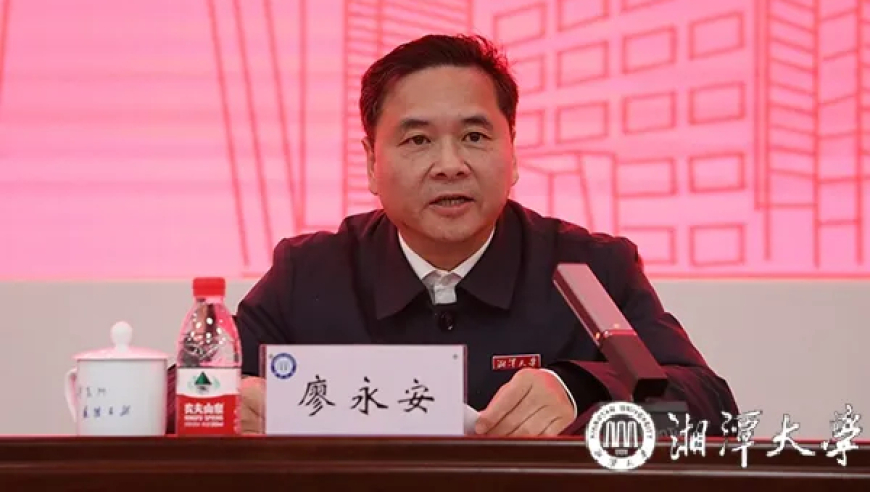 2025年新澳门管家婆资料查询,女子取170万装修房子银行立马报警,准确资料解释落实_开发版V4.64