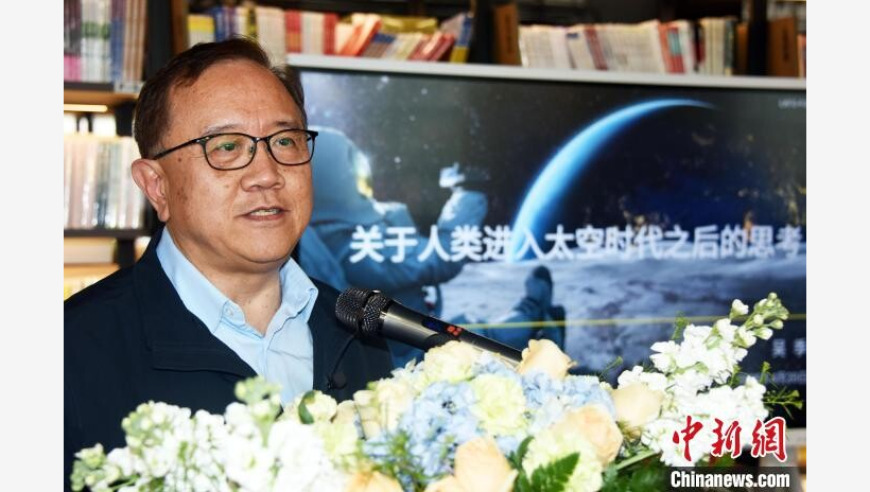2025澳门天天六开彩免费资料白娘子网,小伙将车停在木棉树下结果悲剧了,确保成语解释落实的问题_体验版V7.28